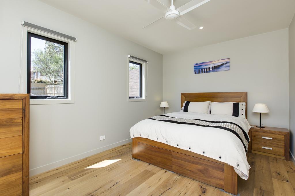 Silversands Beach Cottage Mount Martha Room photo